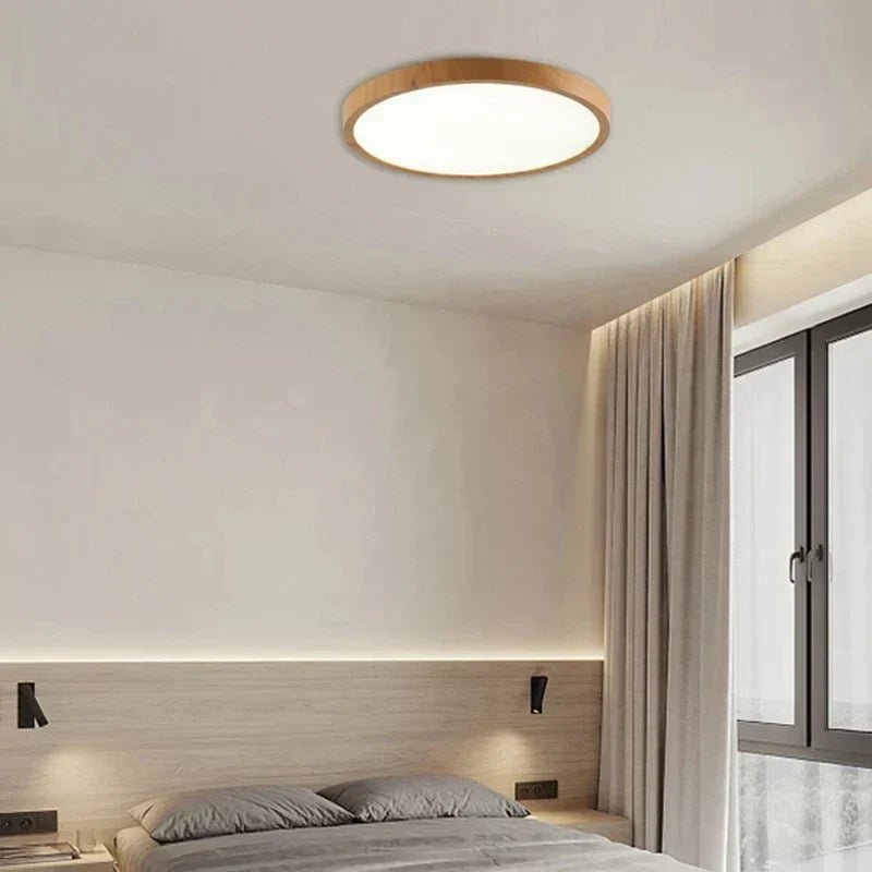 Ultradunne ronde plafondlamp van walnotenhout voor elegante, moderne ruimtes