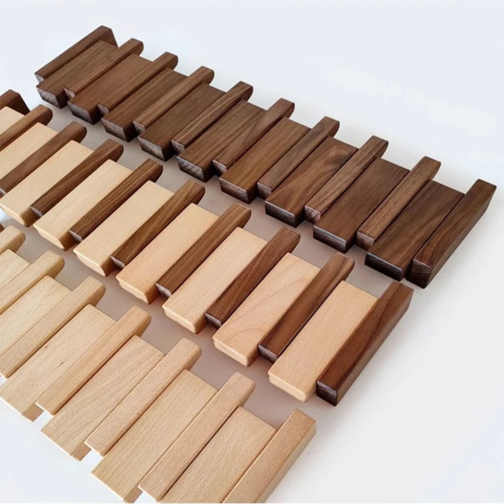 Wandkapstok met houten klaphaken – ruimtebesparende organizer voor de hal