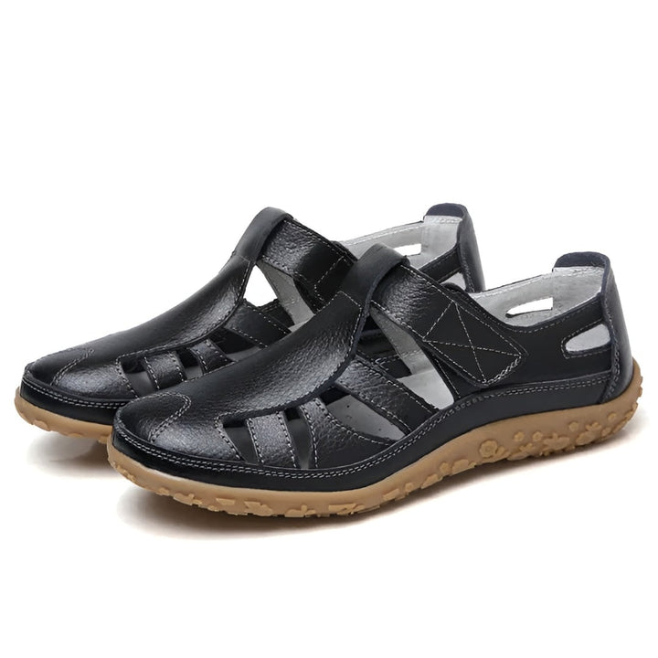 Comfortabele dames sandalen met gesloten neus, uitsnijdingen en bandjes, wandelsandalen met platte hak voor de zomer