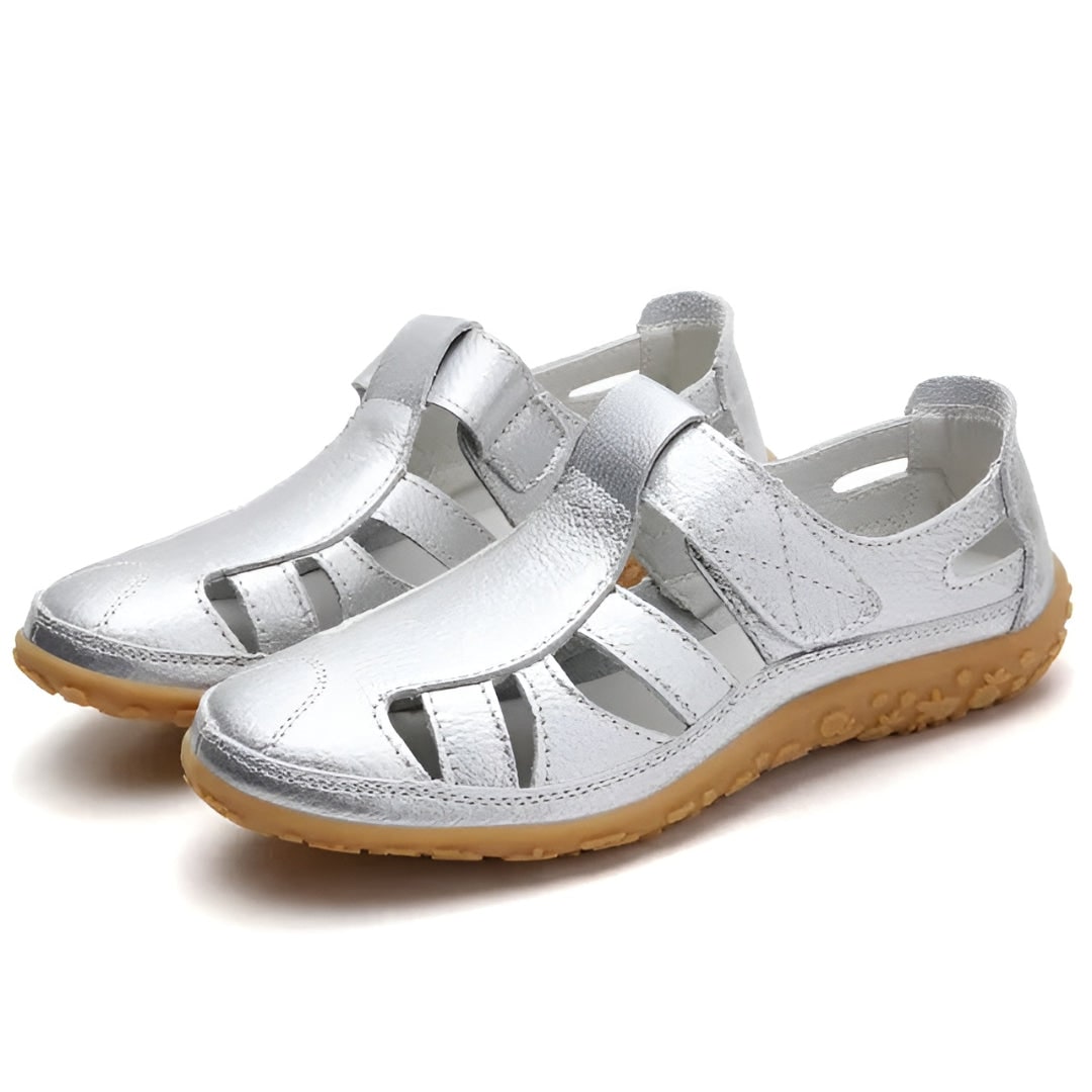 Comfortabele dames sandalen met gesloten neus, uitsnijdingen en bandjes, wandelsandalen met platte hak voor de zomer