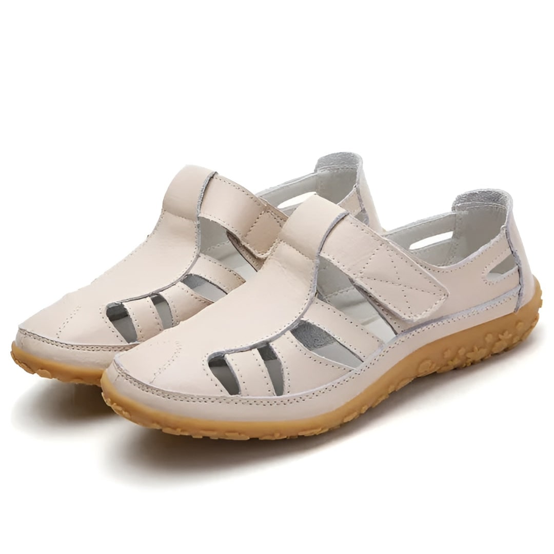 Comfortabele dames sandalen met gesloten neus, uitsnijdingen en bandjes, wandelsandalen met platte hak voor de zomer