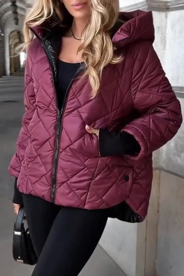 Ruitgewatteerde puffer jacket met capuchon en rits