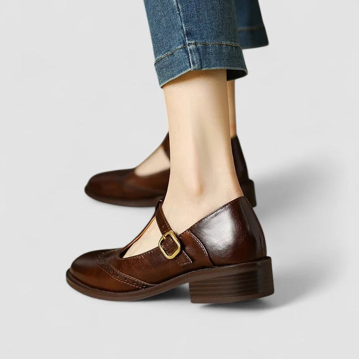 Leren Mary Jane-schoenen met T-bandje en gesp