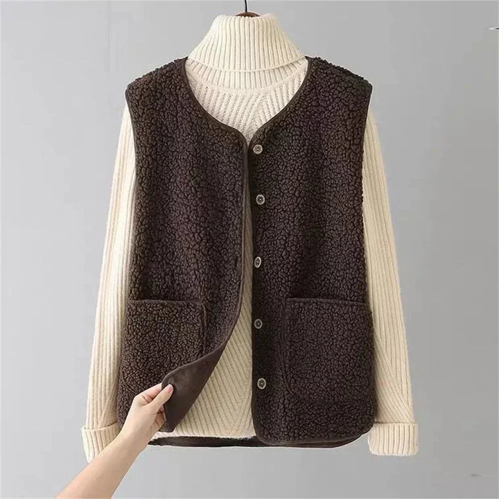 Sherpa gilet met V-hals en knopen